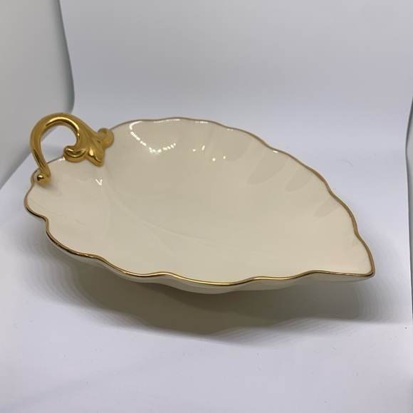 Other - Lenox leaf dish.